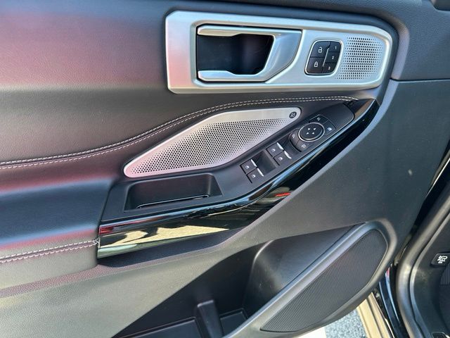 2023 Ford Explorer ST SUV