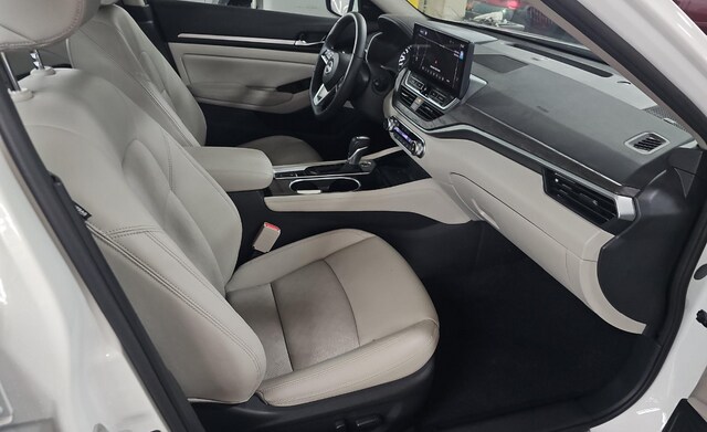2024 Nissan Altima 2.5 SL Sedan