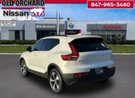 2025 Volvo XC40 B5 Plus Dark Theme SUV