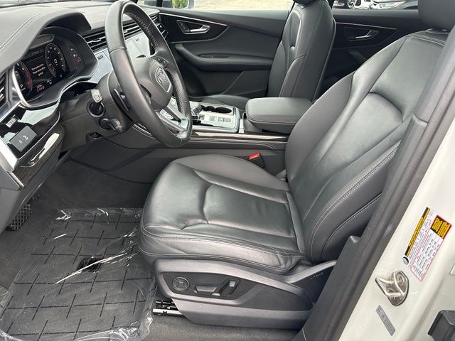 2025 Audi Q7 55 Premium Plus SUV