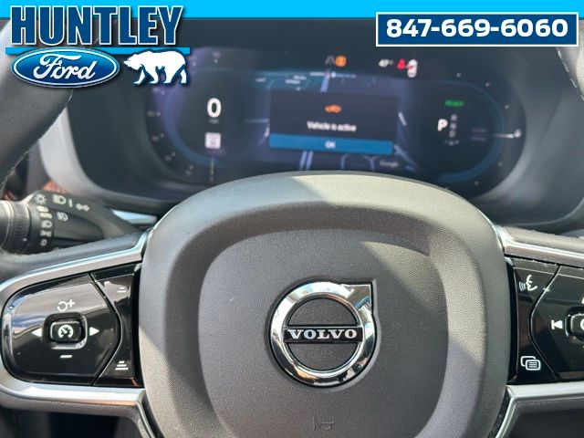 2024 Volvo XC60 plug-in hybrid Ultimate SUV