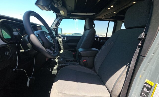 2025 Jeep Wrangler Willys SUV