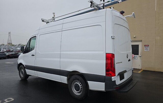 2023 Mercedes-Benz Sprinter 2500 Cargo 144 WB Van Cargo Van
