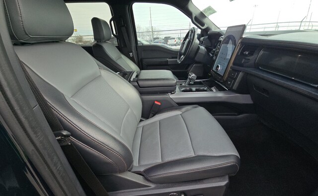 2024 Ford F-150 Lightning Lariat Truck SuperCrew Cab