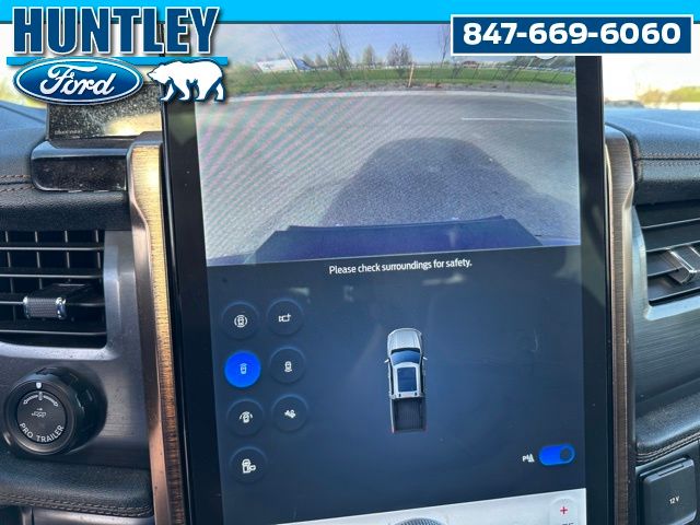 2023 Ford F-150 Lightning Lariat Truck SuperCrew Cab