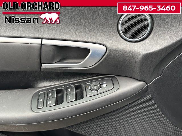 2025 Hyundai Sonata SEL Sedan