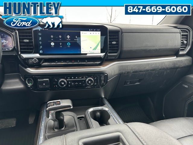 2022 Chevrolet Silverado 1500 LT Trail Boss Truck Crew Cab