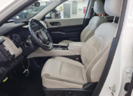 2024 Nissan Pathfinder SL SUV