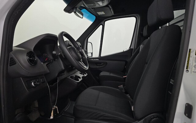 2022 Mercedes-Benz Sprinter 2500 Cargo 144 WB Van Cargo Van