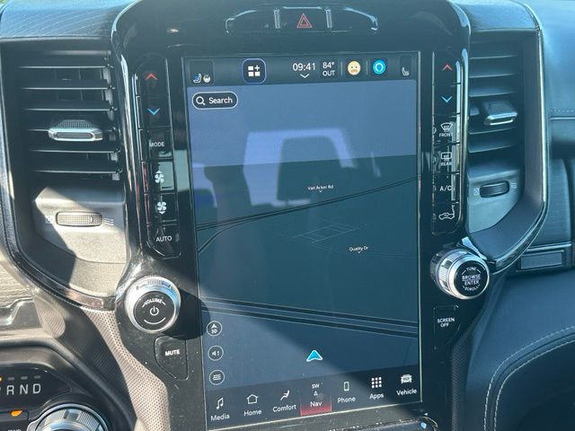 2022 Ram 1500 Limited Truck Crew Cab