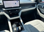 2025 Ford Explorer Platinum SUV