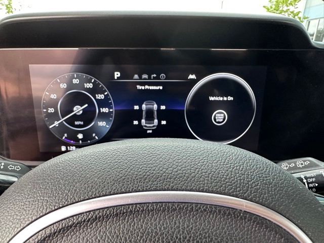 2023 Kia Carnival SX Prestige MPV