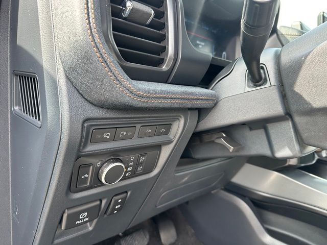 2022 Ford F-150 Lightning Lariat Truck SuperCrew Cab