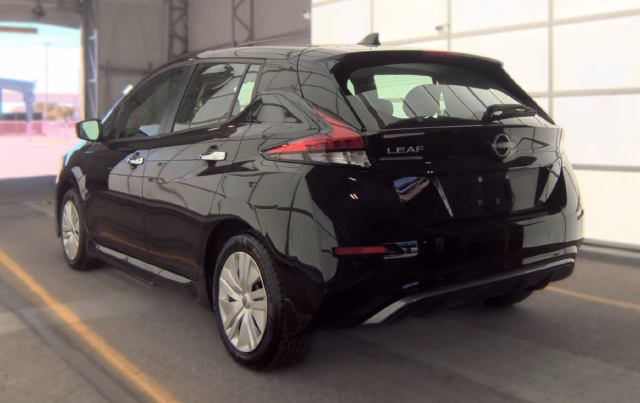 2025 Nissan LEAF S Hatchback