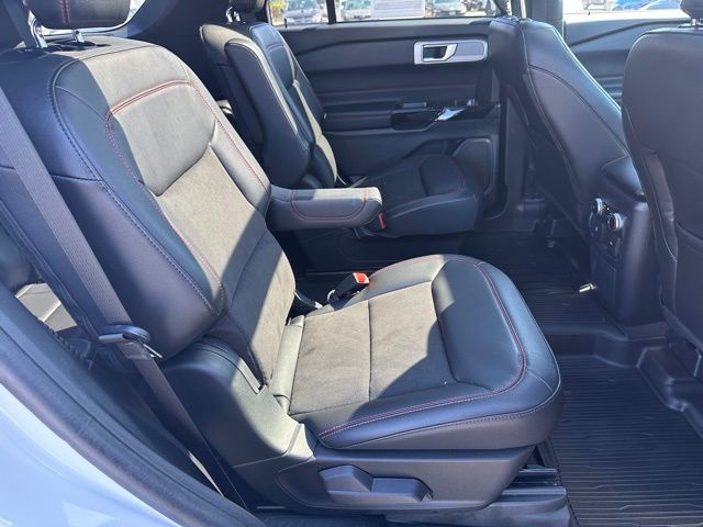 2023 Ford Explorer ST-Line SUV