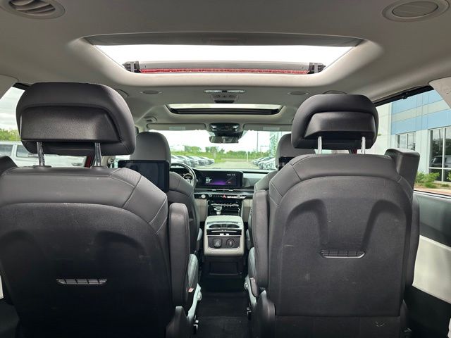 2023 Kia Carnival SX Prestige MPV