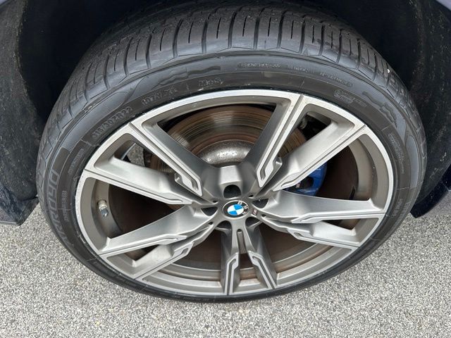 2022 BMW X5 M50i SUV