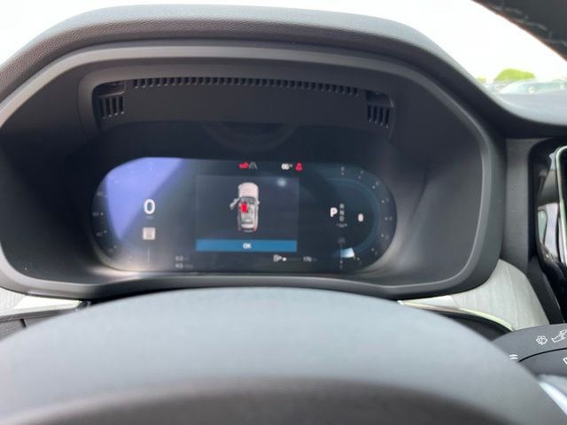2025 Volvo XC60 B5 Plus SUV