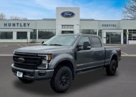 2022 Ford F-250 Lariat Truck Crew Cab