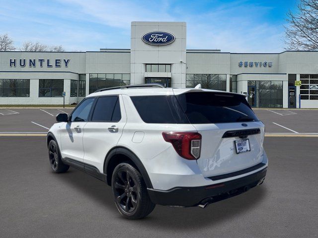 2023 Ford Explorer ST-Line SUV