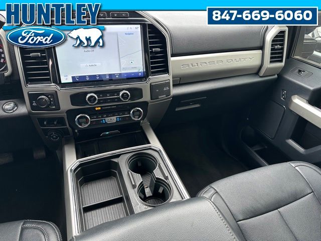 2022 Ford F-250 Lariat Truck Crew Cab
