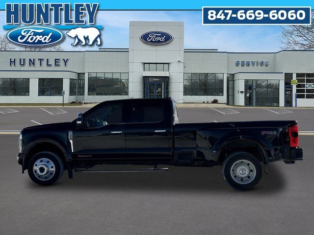 2025 Ford F-450 Platinum Truck Crew Cab