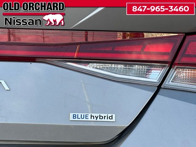 2024 Hyundai Elantra Hybrid Blue Sedan