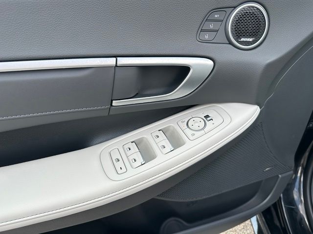2025 Hyundai Sonata Hybrid Limited Sedan
