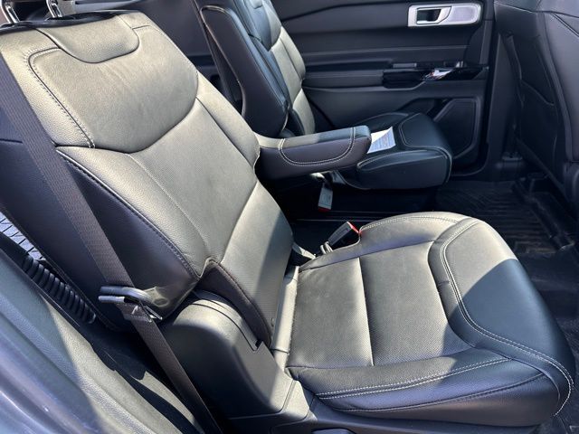2023 Ford Explorer ST SUV