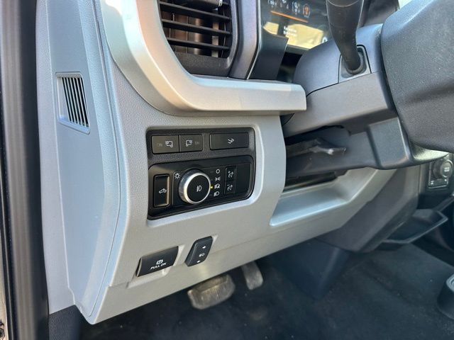 2023 Ford F-250 XLT Truck Crew Cab