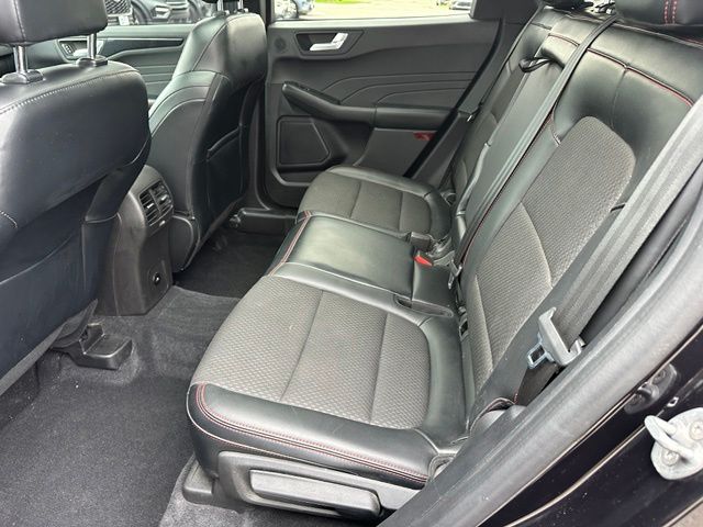 2023 Ford Escape ST-Line Select SUV