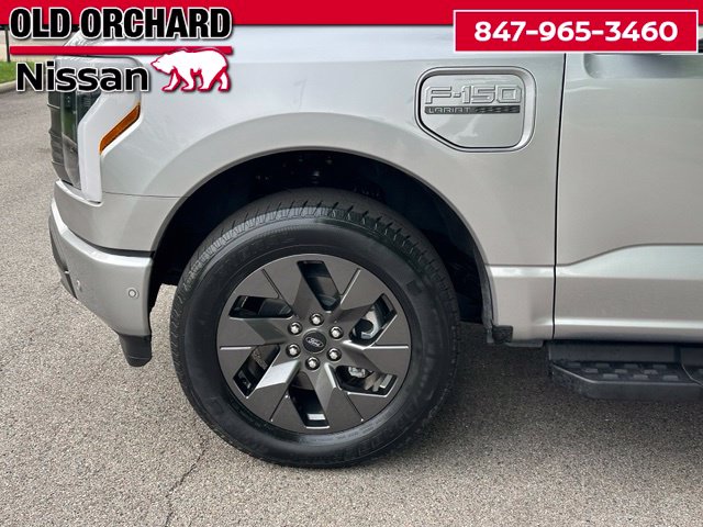 2023 Ford F-150 Lightning Lariat Truck SuperCrew Cab