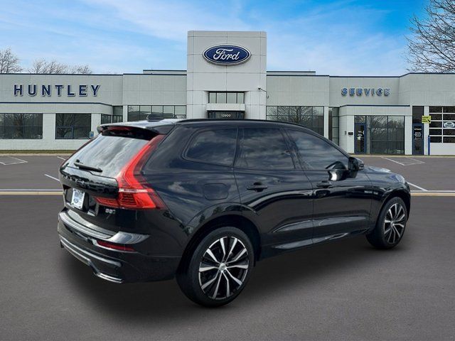 2024 Volvo XC60 B5 Plus Dark Theme SUV