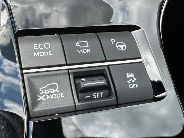 2024 Toyota bZ4X Limited SUV