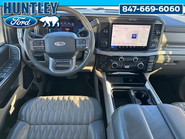 2025 Ford F-450 Platinum Truck Crew Cab