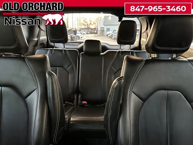 2024 Chrysler Pacifica Plug-In Hybrid Select Van Passenger Van
