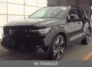 2025 Volvo XC40 B5 Plus Dark Theme SUV