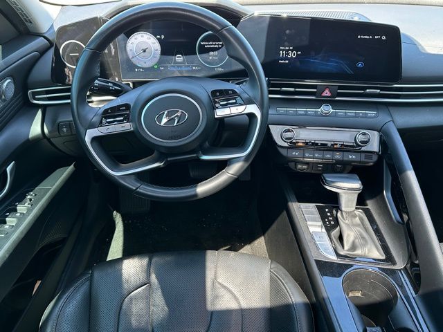 2023 Hyundai Elantra HEV Limited Sedan