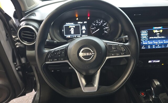 2022 Nissan Kicks SV SUV