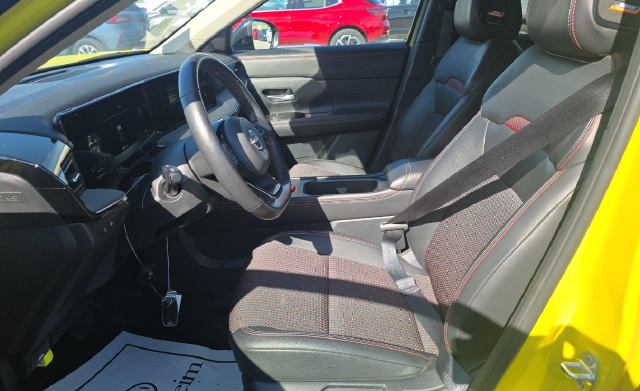 2025 Nissan Kicks SR SUV