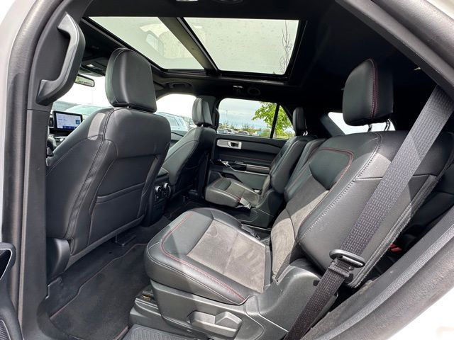 2023 Ford Explorer ST-Line SUV