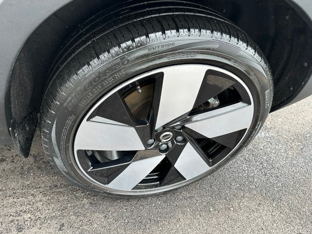 2023 Volvo C40 Recharge Pure Electric Ultimate SUV
