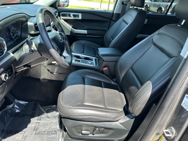 2024 Ford Explorer XLT SUV