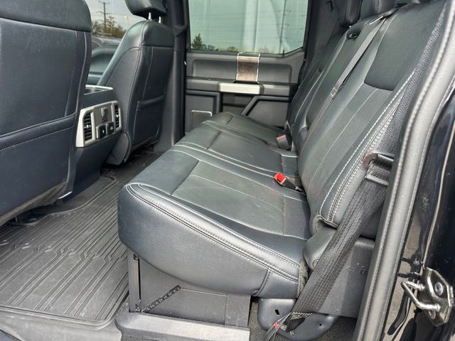 2022 Ford F-250 Lariat Truck Crew Cab