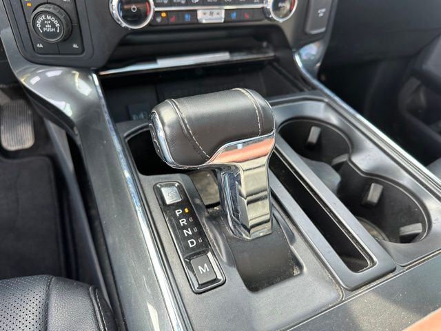 2022 Ford F-150 Lariat Truck SuperCrew Cab