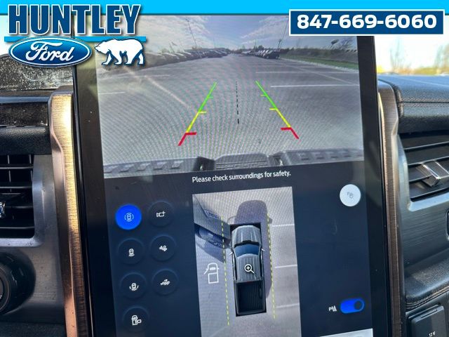 2023 Ford F-150 Lightning Lariat Truck SuperCrew Cab