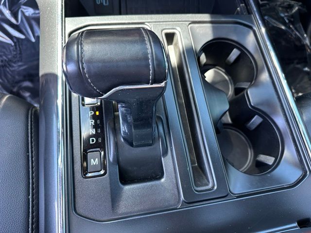 2022 Ford F-150 Lariat Truck SuperCrew Cab