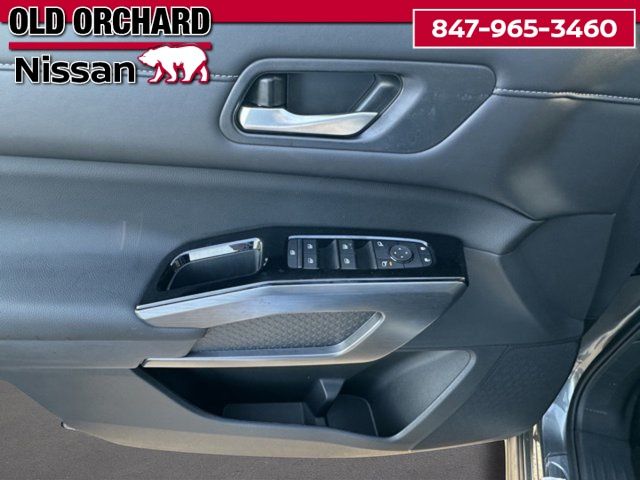 2026 Nissan Pathfinder SL SUV