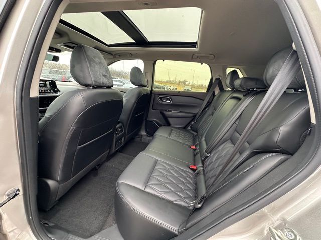 2023 Nissan Rogue Platinum SUV