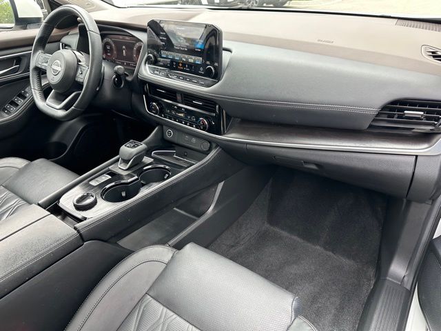 2023 Nissan Rogue Platinum SUV